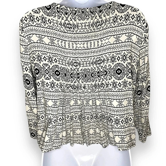 Boho Chic Black & White Patterned Blouse by Miroa - Size L - Picture 5 of 6
